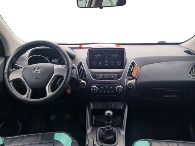 Hyundai ix35 usata a Salerno (12)