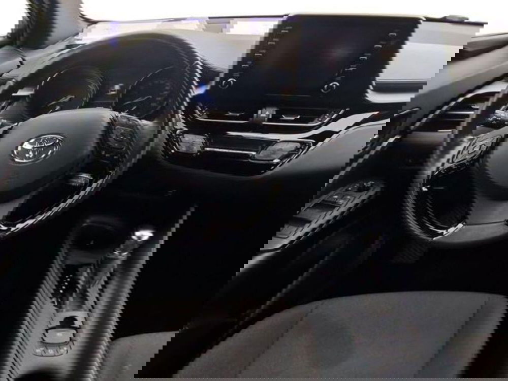 Toyota Toyota C-HR usata a Salerno (10)