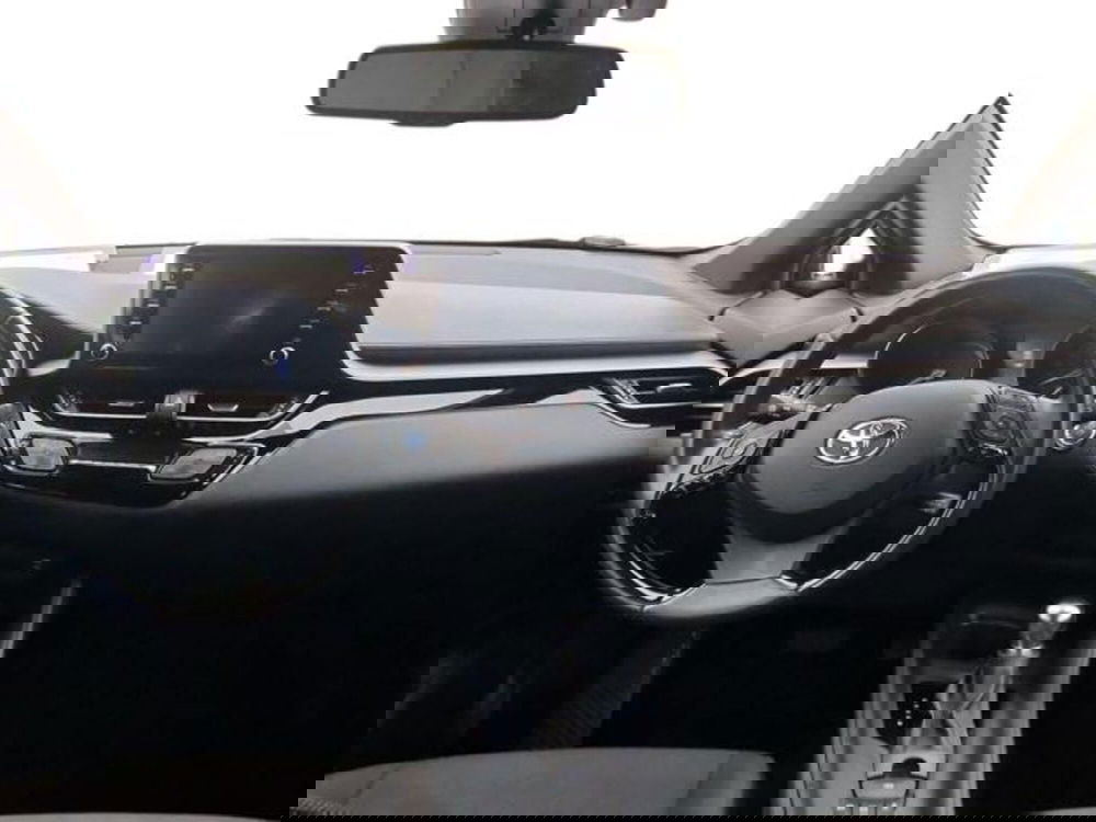 Toyota Toyota C-HR usata a Salerno (12)
