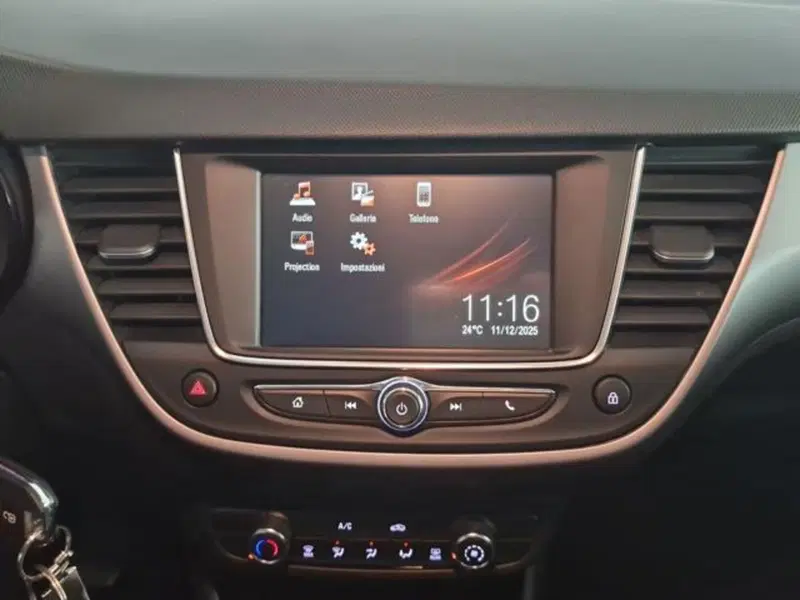 Opel Crossland usata a Salerno (16)