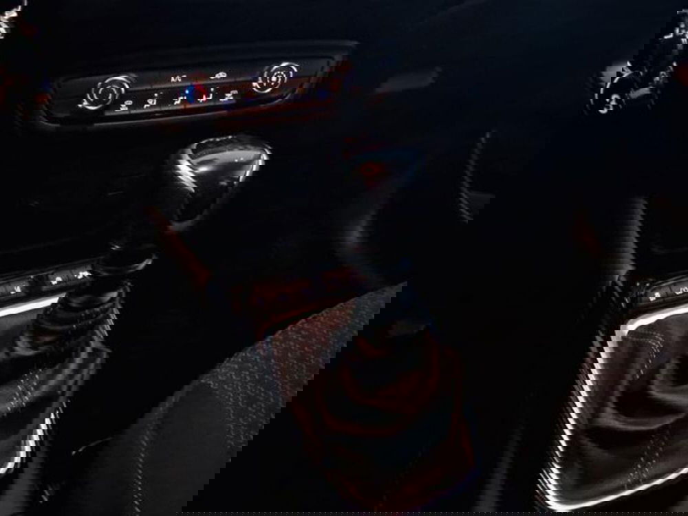 Opel Crossland usata a Salerno (17)