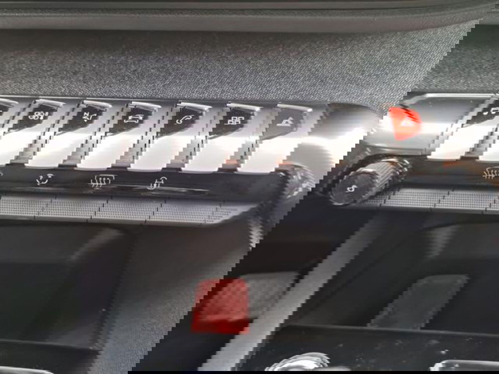 Peugeot 3008 usata a Salerno (17)