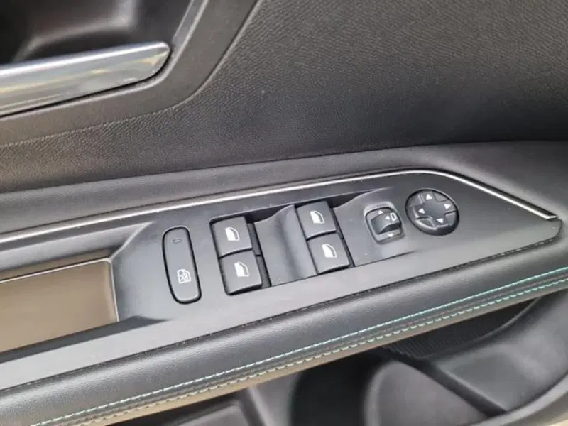 Peugeot 3008 usata a Salerno (20)