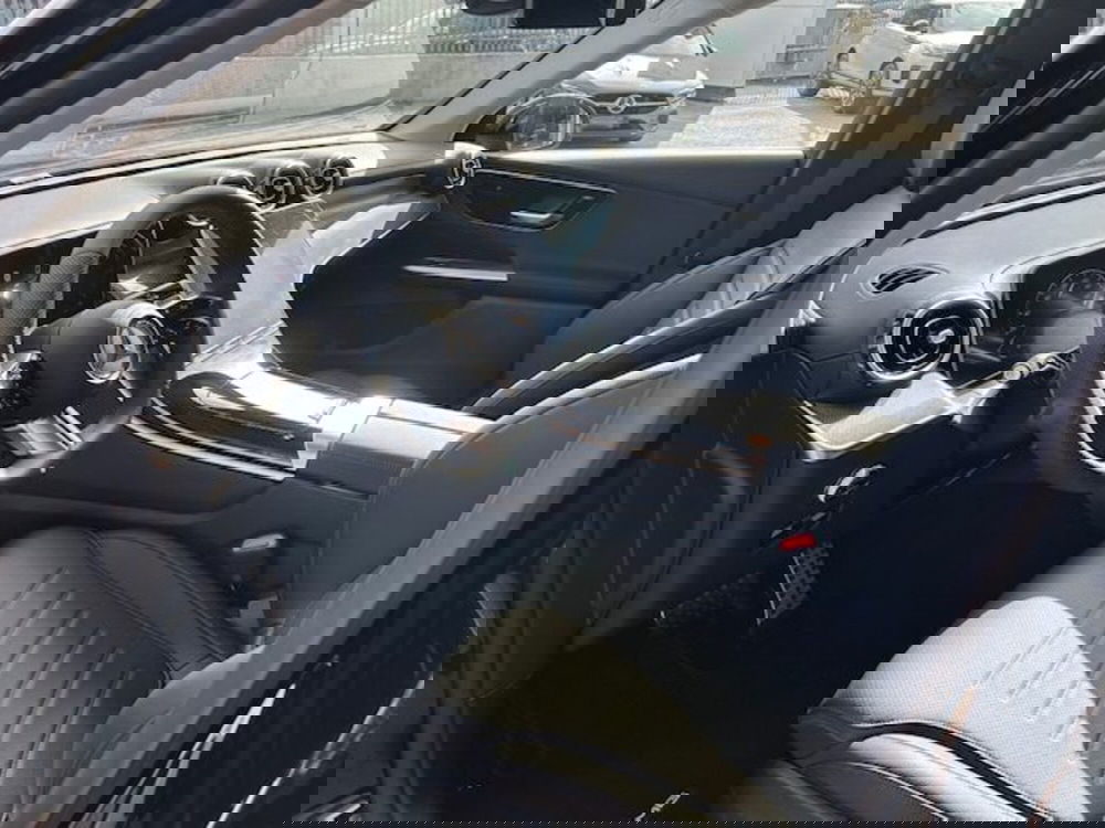 Mercedes-Benz GLC nuova a Potenza (10)