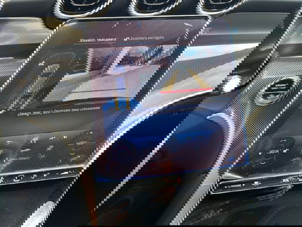 Mercedes-Benz GLC nuova a Potenza (14)