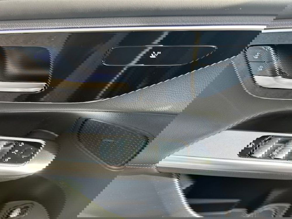 Mercedes-Benz GLC nuova a Potenza (17)