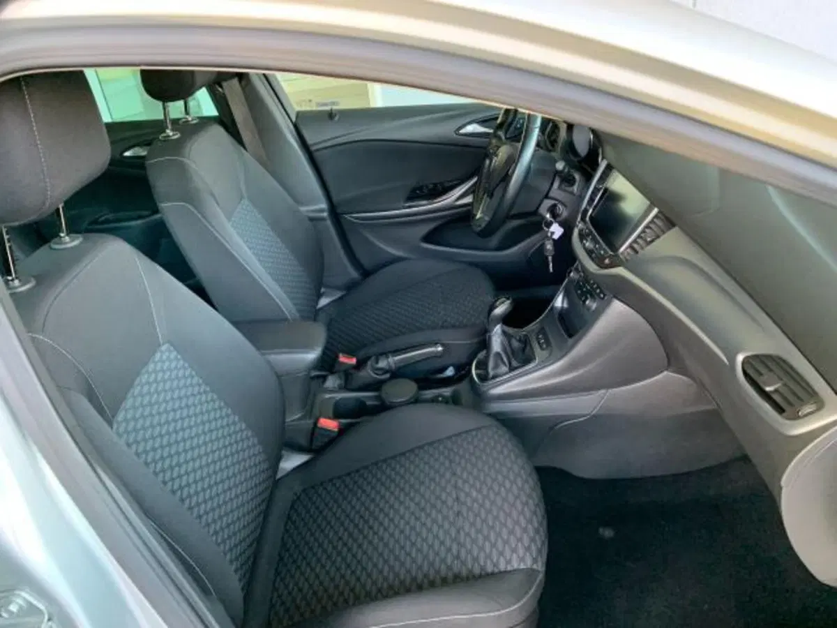 Opel Astra Station Wagon usata a Trieste (9)