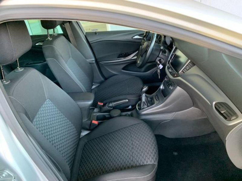 Opel Astra Station Wagon usata a Trieste (9)