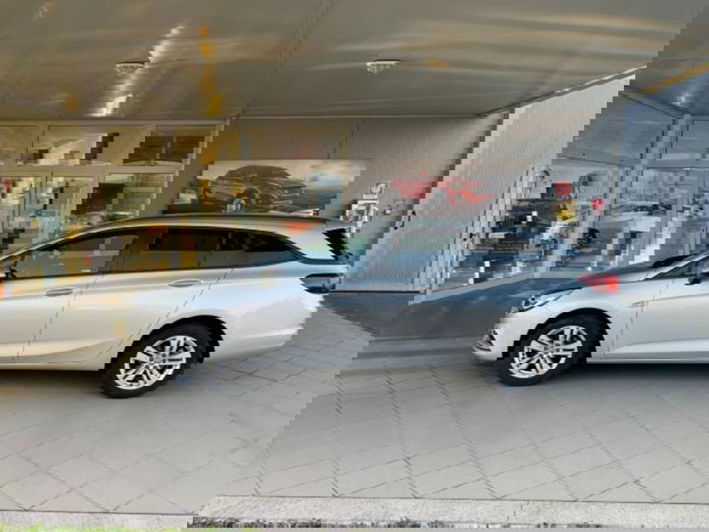 Opel Astra Station Wagon usata a Trieste (10)