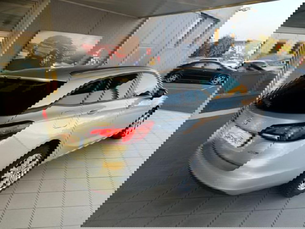 Opel Astra Station Wagon usata a Trieste (13)