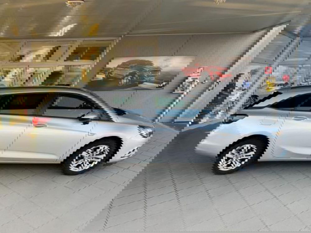 Opel Astra Station Wagon usata a Trieste (14)