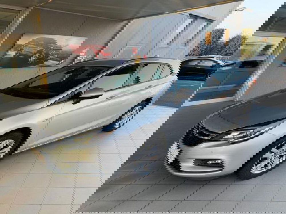 Opel Astra Station Wagon usata a Trieste (9)