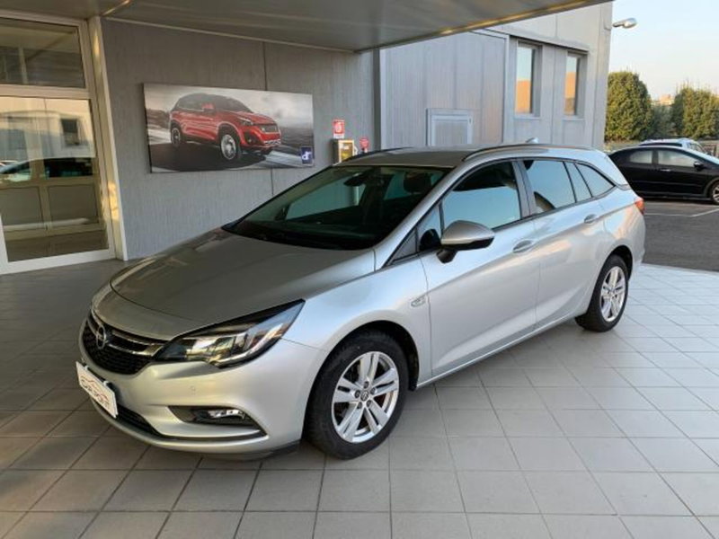 Opel Astra Station Wagon usata a Trieste (11)