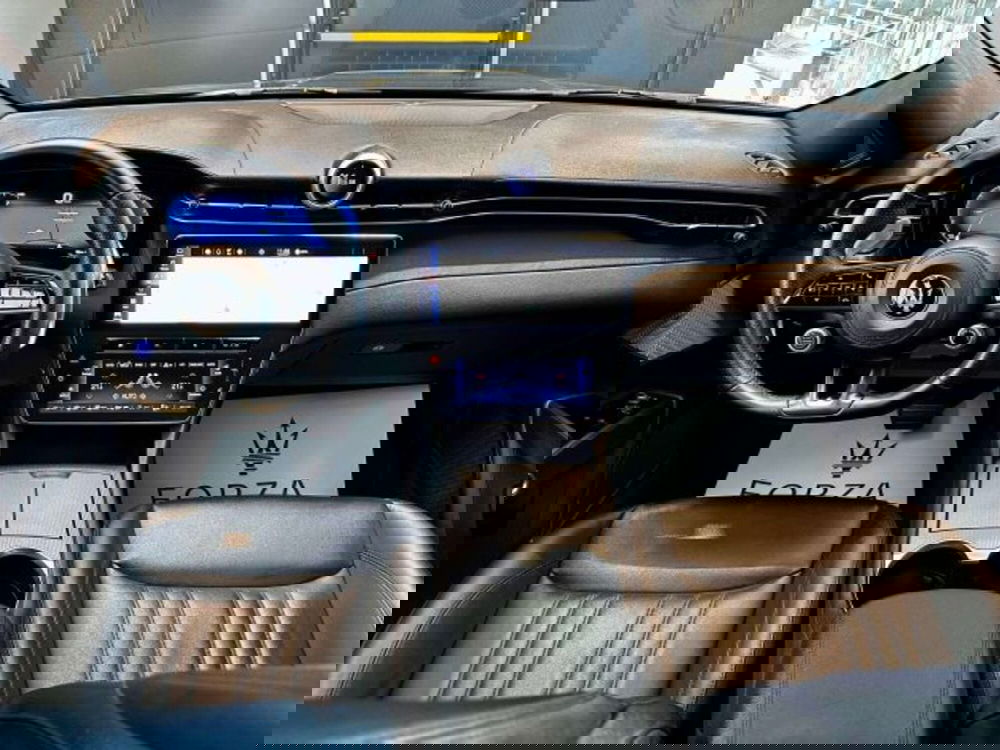 Maserati Grecale usata a Torino (15)