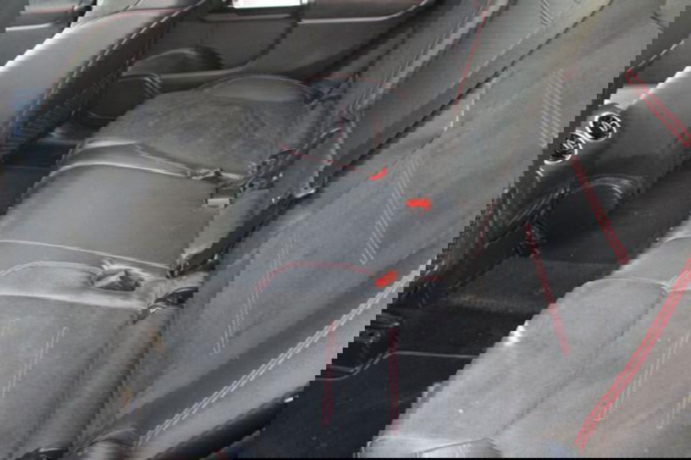 Mercedes-Benz GLB usata a Lecce (10)