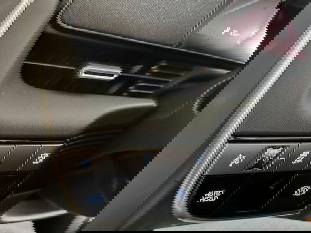 Hyundai Ioniq 5 nuova a Verbano Cusio Ossola (9)