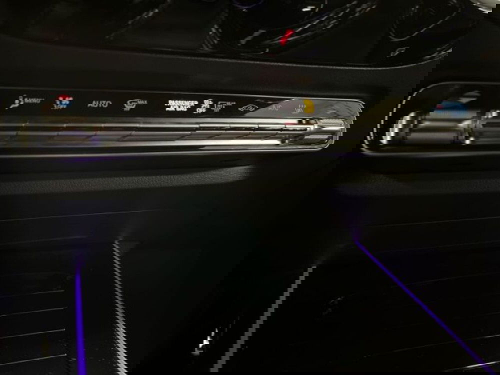 Mercedes-Benz EQA usata a Verona (14)