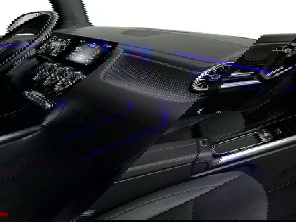 Mercedes-Benz EQA usata a Verona (14)