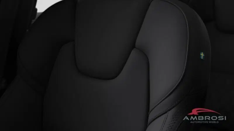 Volvo XC60 nuova a Perugia (5)