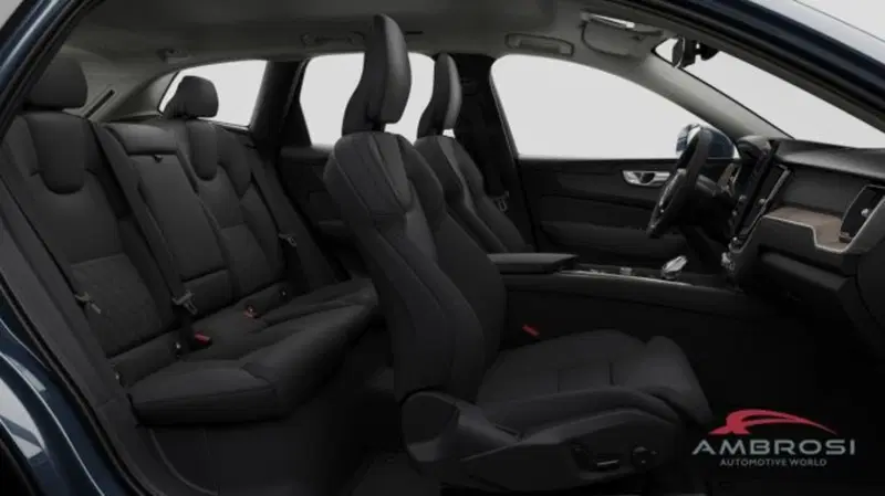Volvo XC60 nuova a Perugia (7)