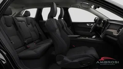 Volvo XC60 2.0 b5 Plus Dark awd auto nuova a Corciano