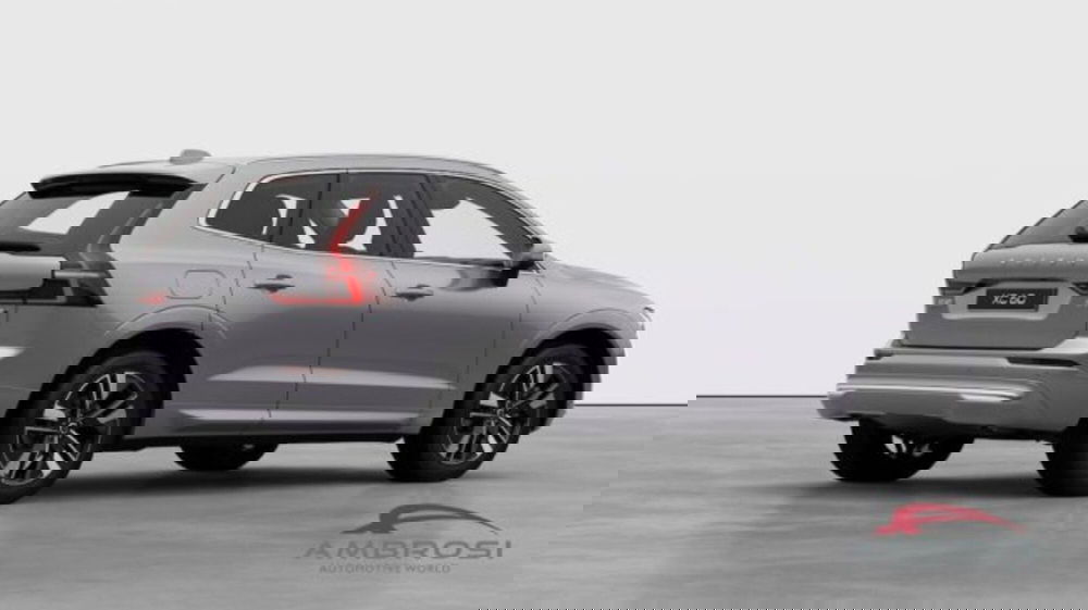 Volvo XC60 nuova a Perugia (4)