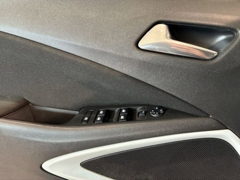 Opel Crossland usata a Ancona (13)