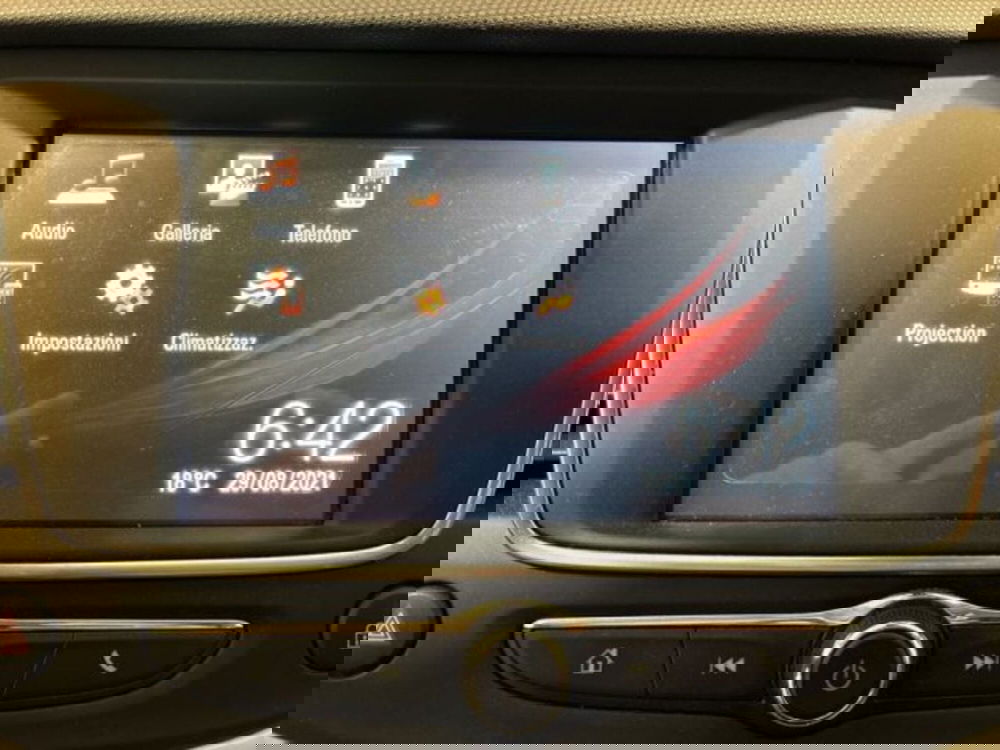 Opel Crossland usata a Ancona (19)