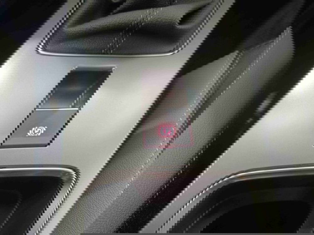 Opel Mokka nuova a Catania (19)