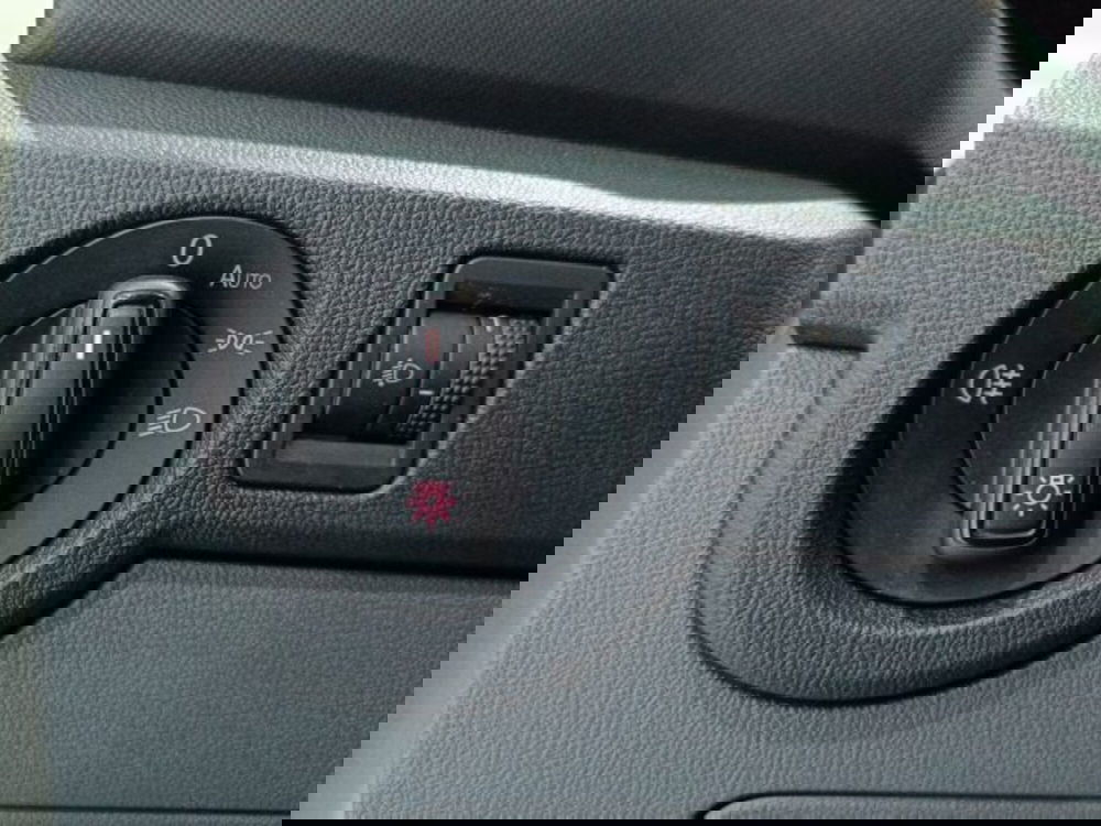 Volkswagen T-Cross usata a Catania (18)