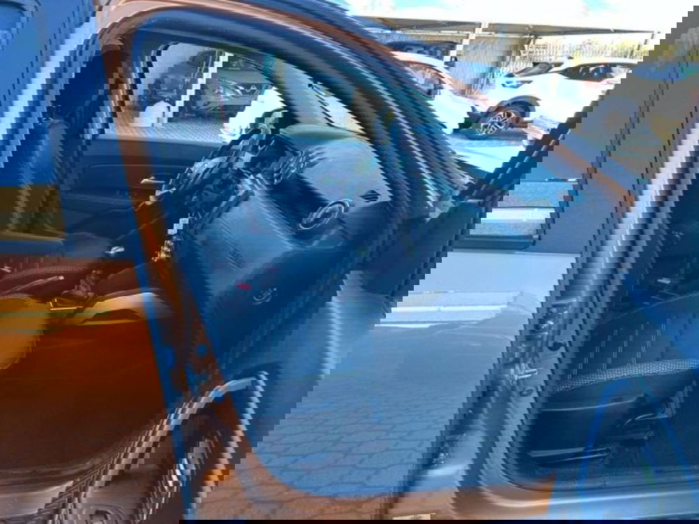 Dacia Duster usata a Firenze (13)