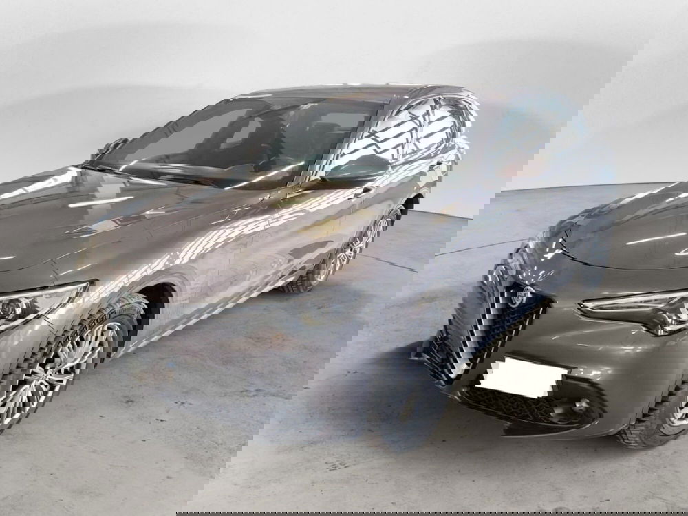 Alfa Romeo Stelvio usata a Salerno