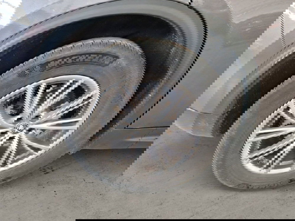 Alfa Romeo Stelvio usata a Salerno (18)