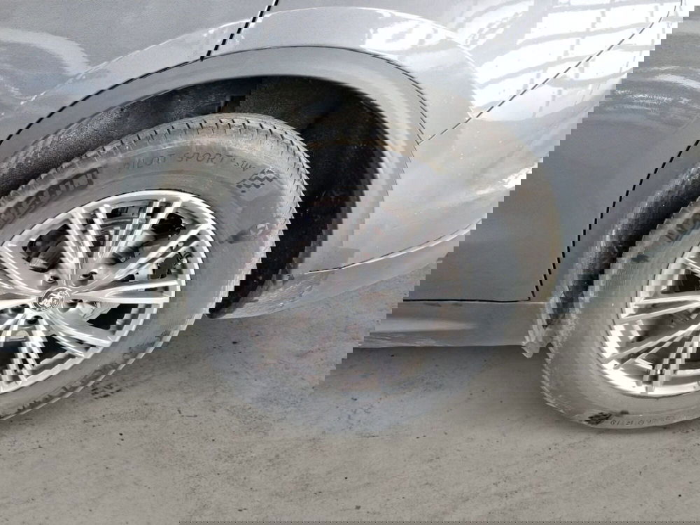 Alfa Romeo Stelvio usata a Salerno (19)