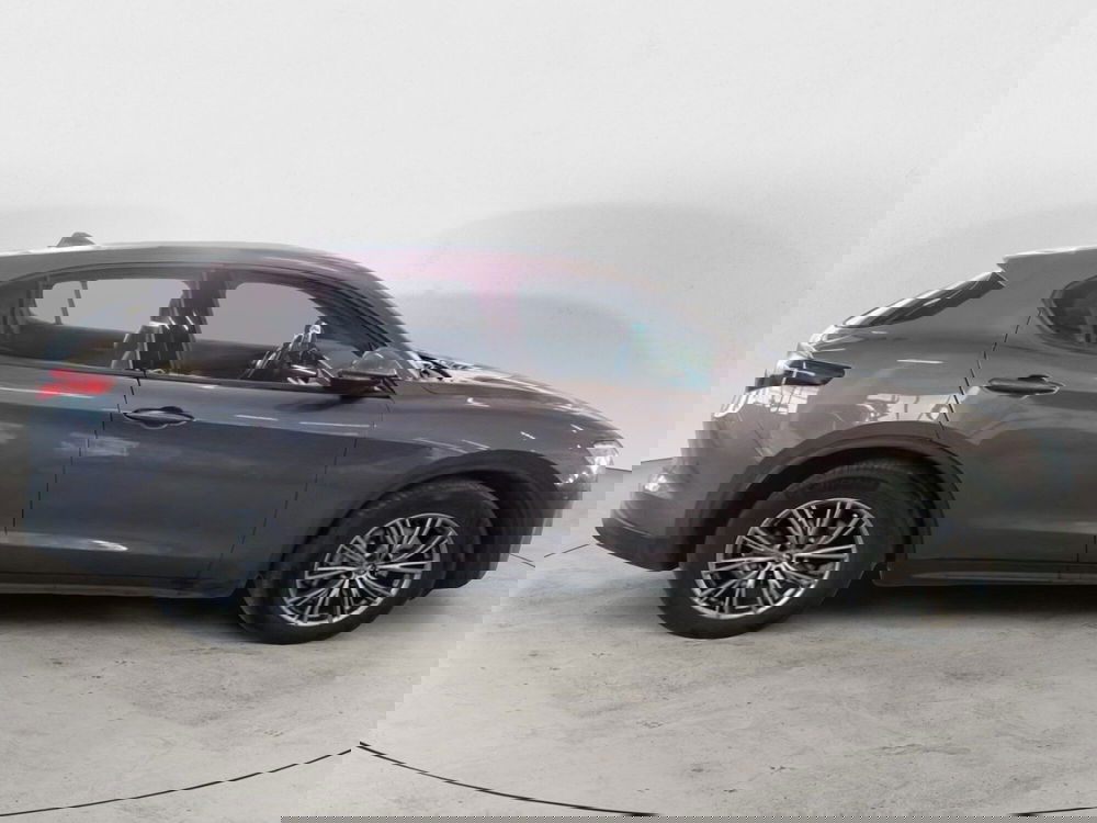 Alfa Romeo Stelvio usata a Salerno (5)