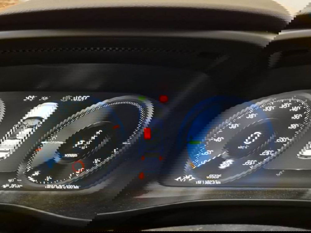 Volvo XC40 usata a Salerno (10)