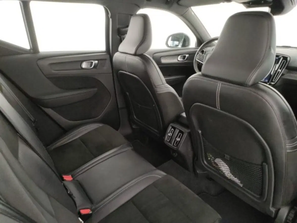 Volvo XC40 usata a Modena (9)