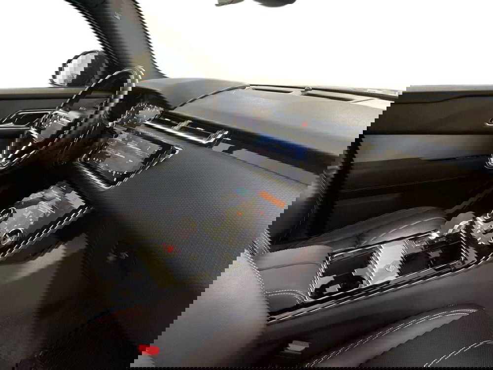 Land Rover Range Rover Velar usata a Macerata (12)