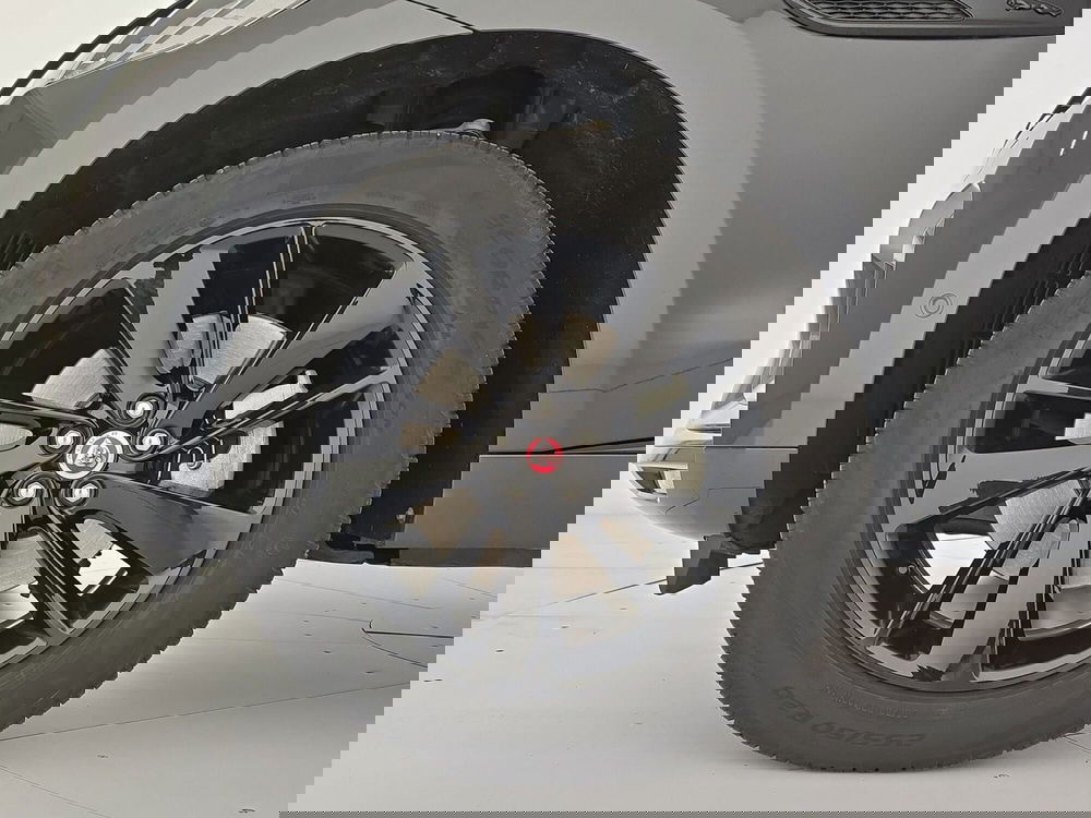 Jaguar F-Pace usata a Alessandria (7)