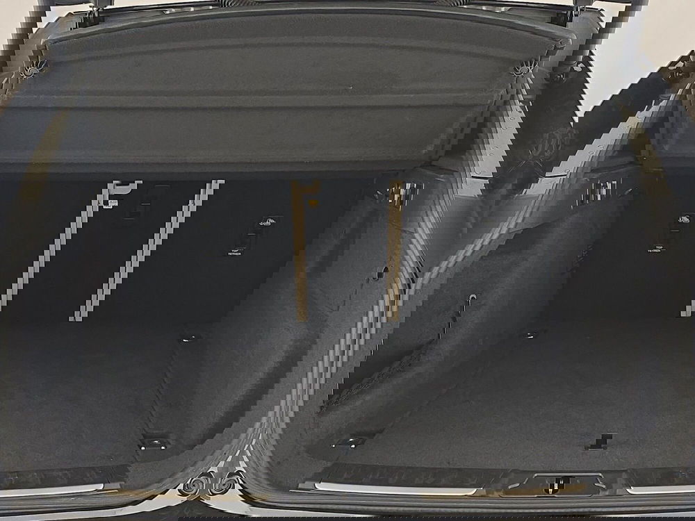 Jaguar F-Pace usata a Alessandria (8)