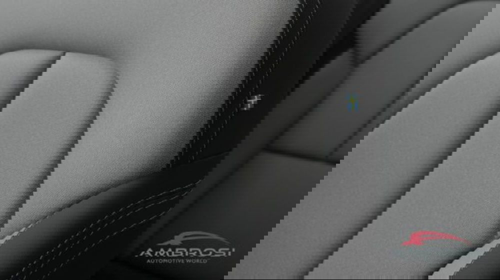 Volvo XC40 nuova a Perugia (14)