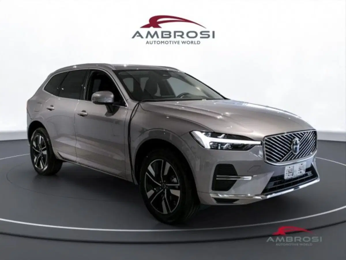 Volvo XC60 nuova a Perugia (2)