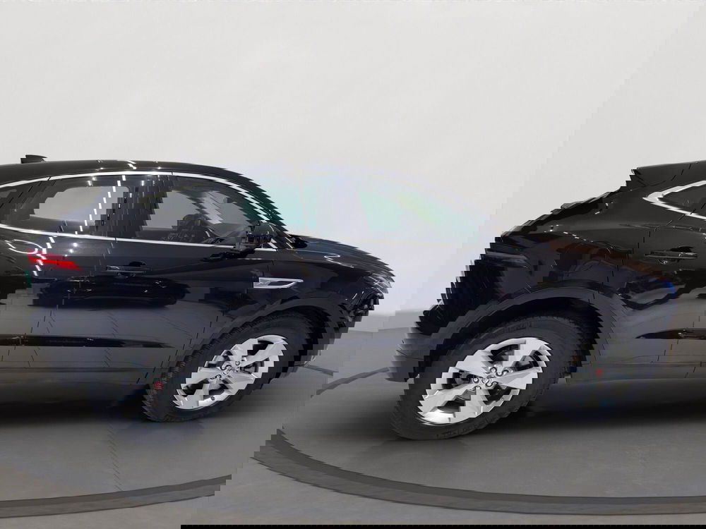 Jaguar E-Pace usata a Latina (6)