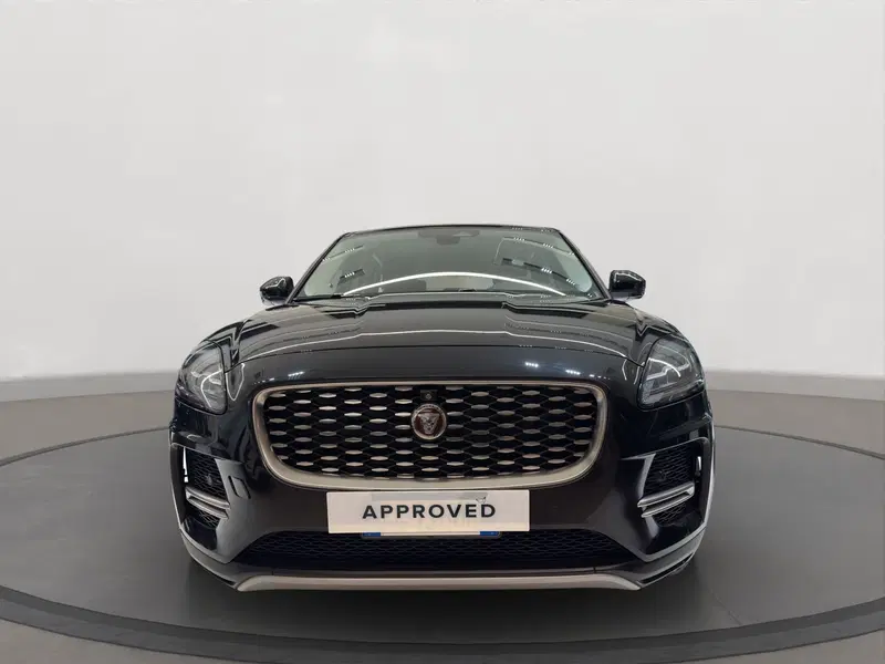 Jaguar E-Pace usata a Latina (8)
