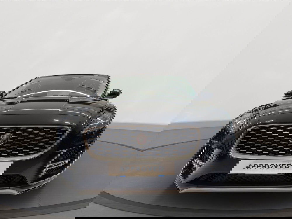 Jaguar E-Pace usata a Latina (8)