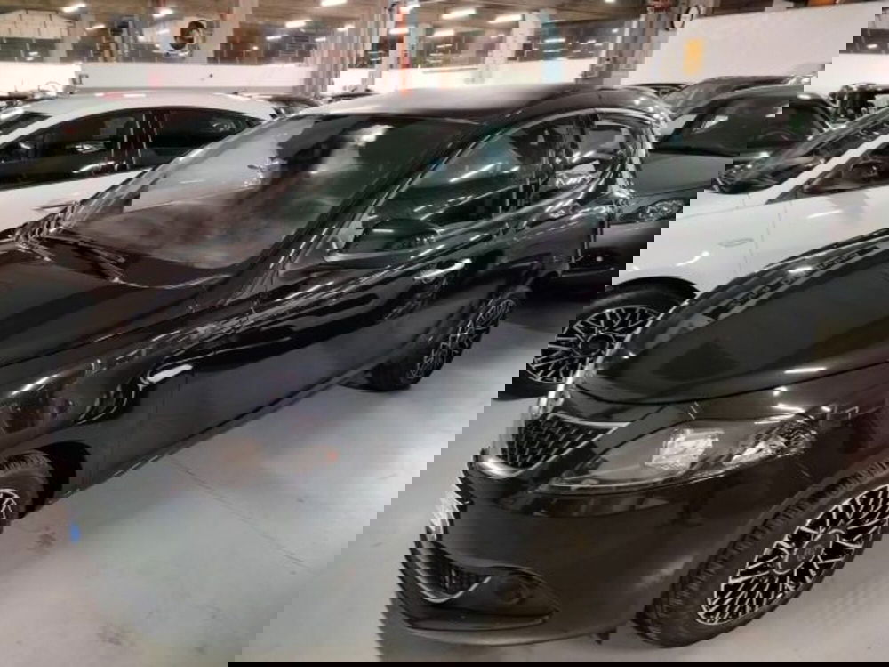 Lancia Ypsilon usata a Forlì-Cesena (11)