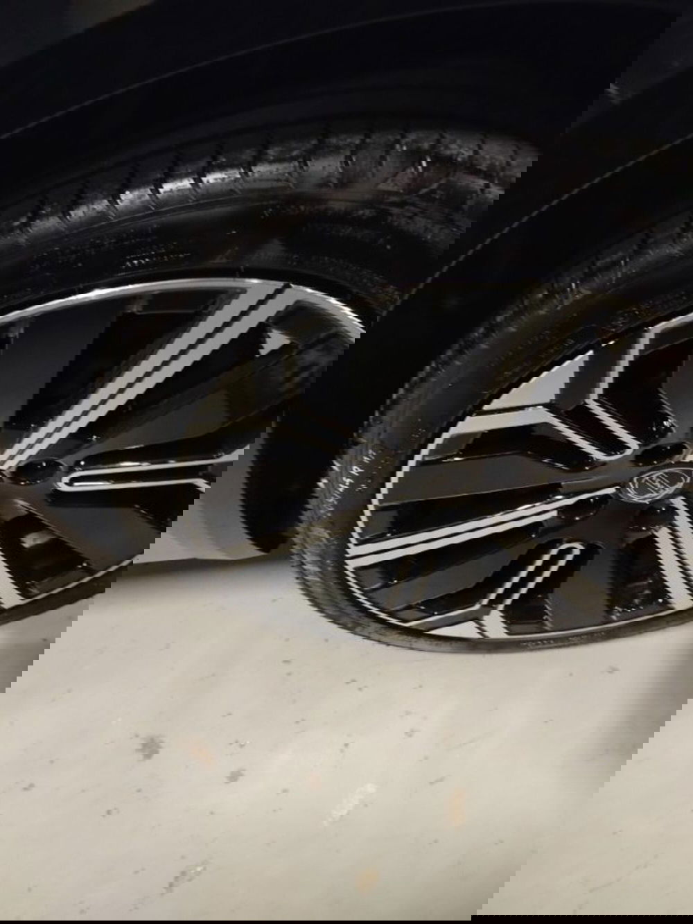 Lancia Ypsilon usata a Forlì-Cesena (11)