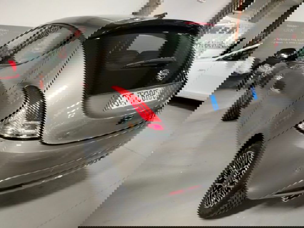 Lancia Ypsilon usata a Forlì-Cesena (11)