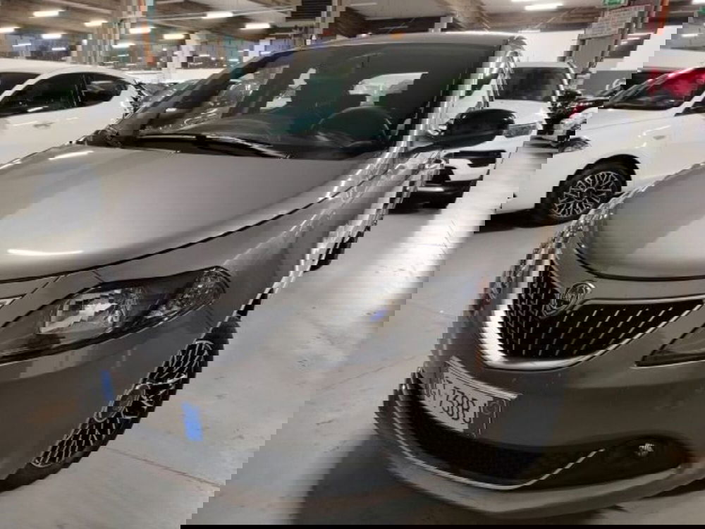 Lancia Ypsilon usata a Forlì-Cesena (3)