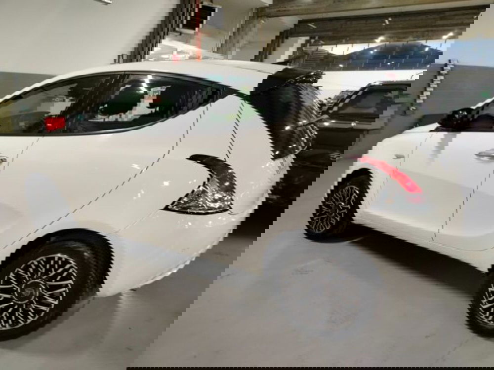 Lancia Ypsilon usata a Forlì-Cesena (9)